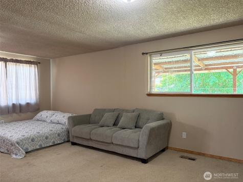 1008 S 80th Street Tacoma WA 98408