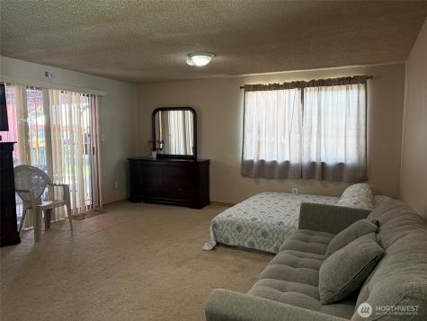 1008 S 80th Street Tacoma WA 98408