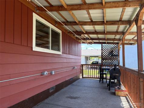 1008 S 80th Street Tacoma WA 98408