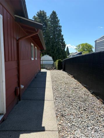 1008 S 80th Street Tacoma WA 98408