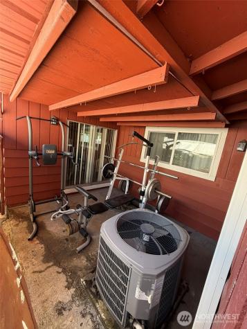 1008 S 80th Street Tacoma WA 98408