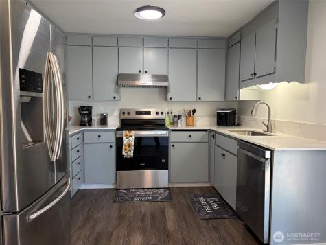 1008 S 80th Street Tacoma WA 98408