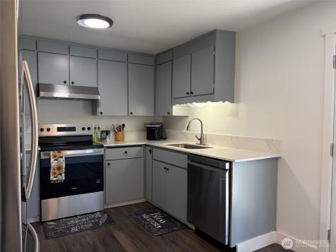1008 S 80th Street Tacoma WA 98408