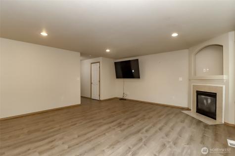 5831 106th Place NE Marysville WA 98270