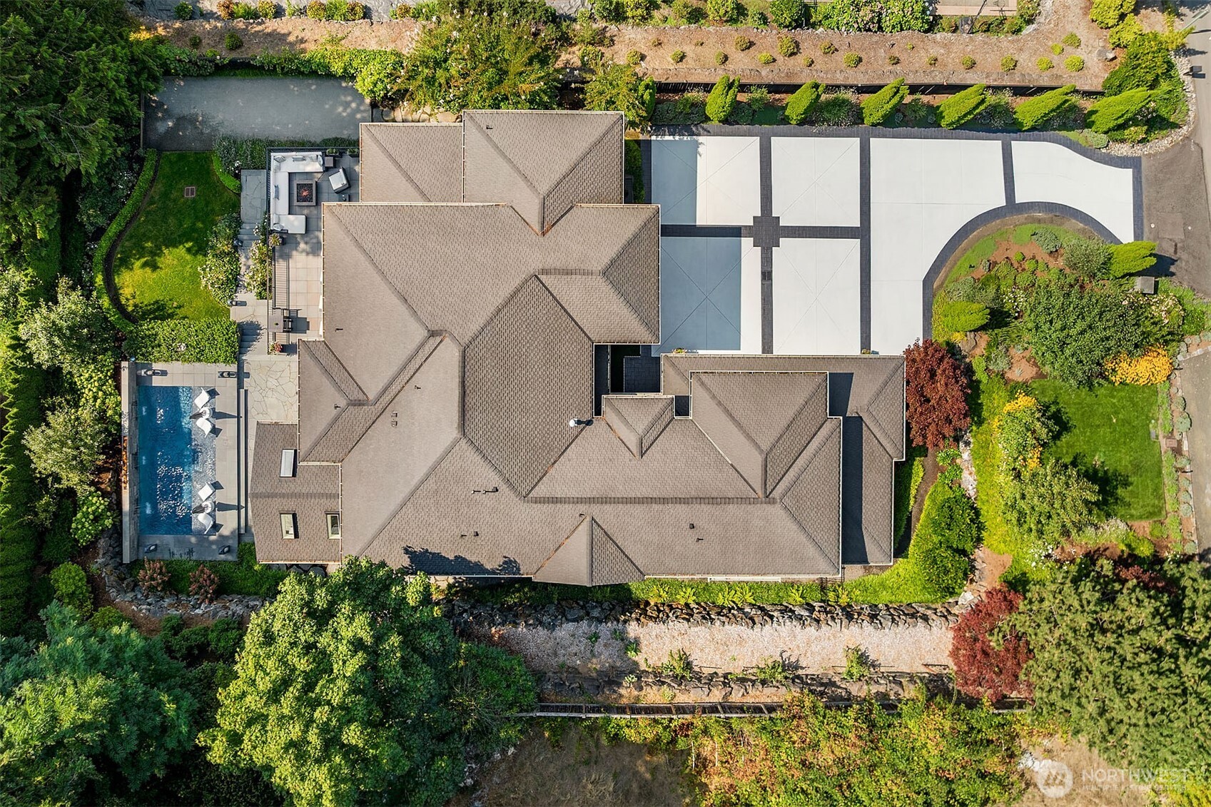8617 NE 20th Street Clyde Hill WA 98004