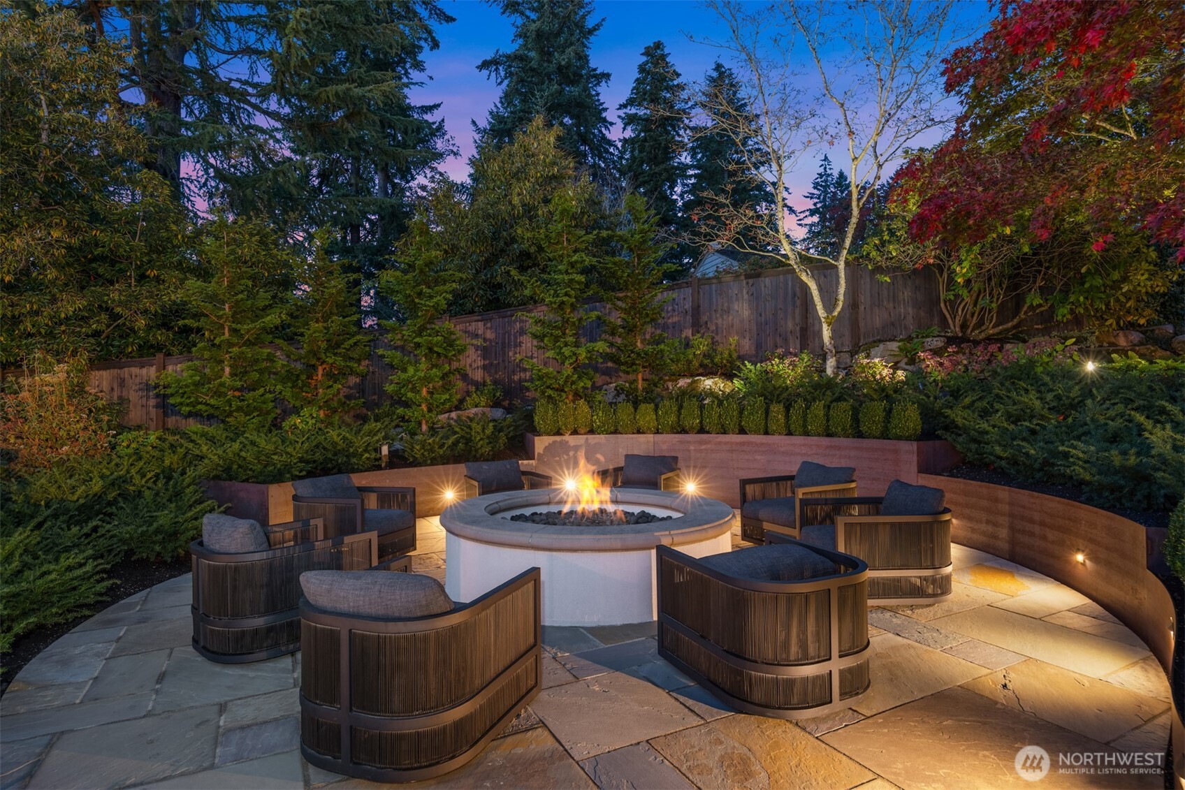 1750 92nd Avenue NE Clyde Hill WA 98004