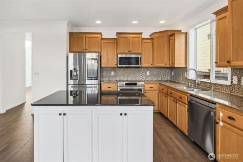 18314 115th Avenue E Puyallup WA 98374