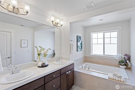 18521 46th Avenue SE Bothell WA 98012