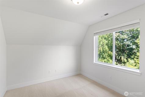 18521 46th Avenue SE Bothell WA 98012