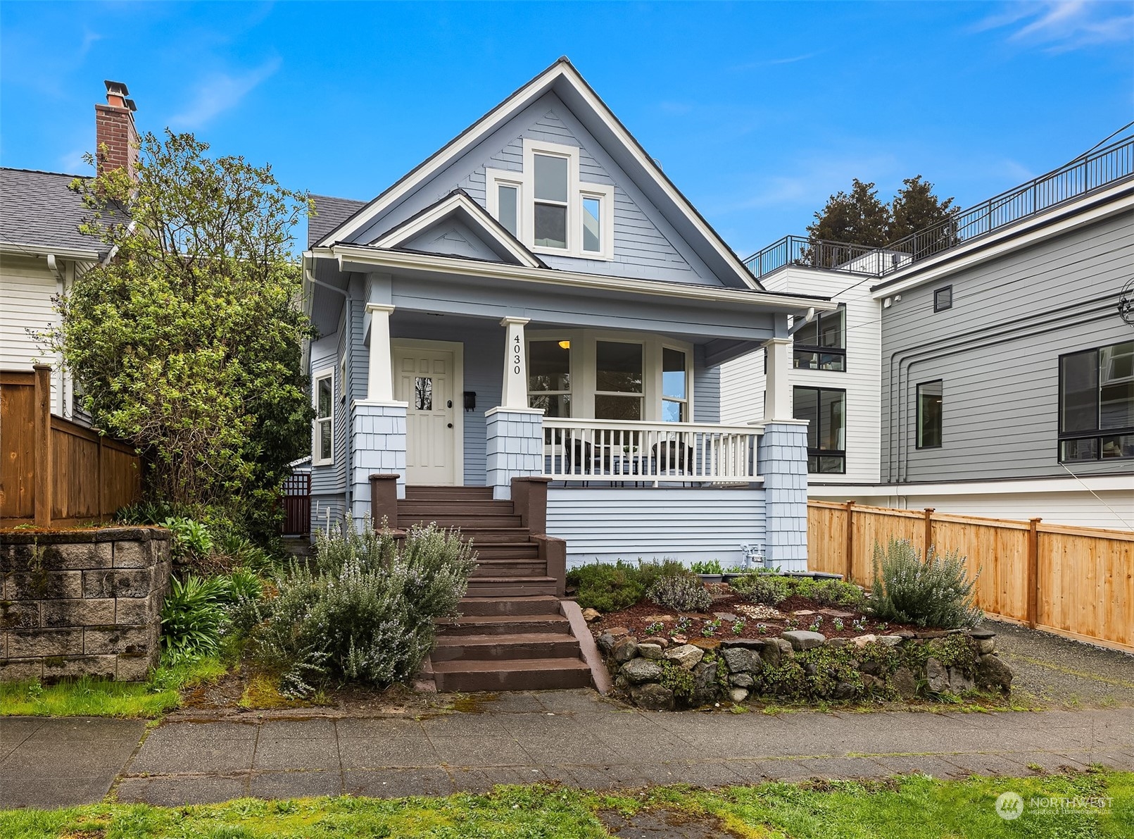 4030 5th Avenue Ne Seattle WA 98105