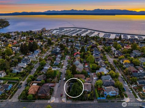6903 32nd Avenue NW Seattle WA 98117