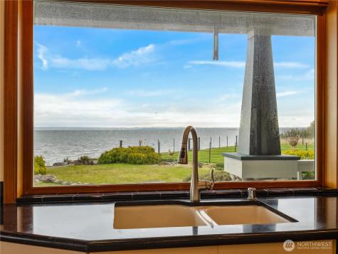 317 Captain Gray Court SE Ocean Shores WA 98569