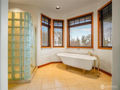 317 Captain Gray Court SE Ocean Shores WA 98569