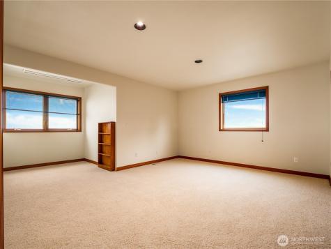 317 Captain Gray Court SE Ocean Shores WA 98569