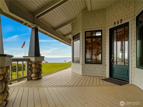 317 Captain Gray Court SE Ocean Shores WA 98569
