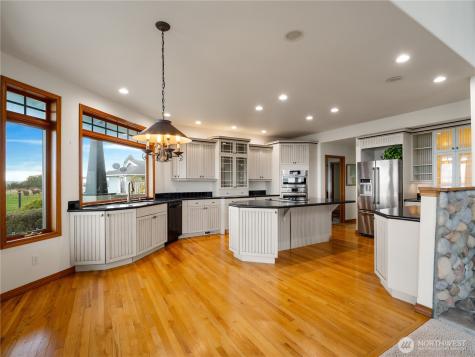 317 Captain Gray Court SE Ocean Shores WA 98569