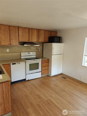 1720 Maple Lane Kent WA 98030
