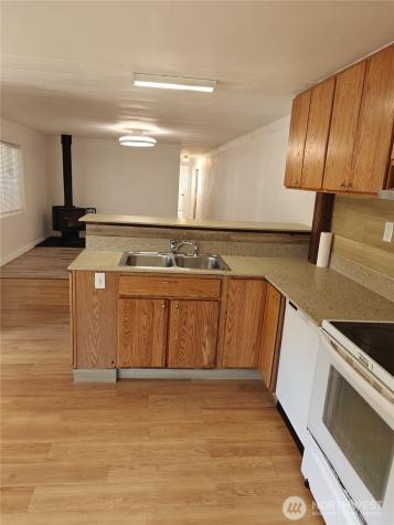 1720 Maple Lane Kent WA 98030