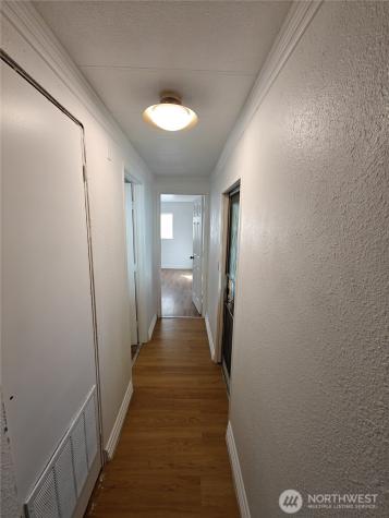 1720 Maple Lane Kent WA 98030