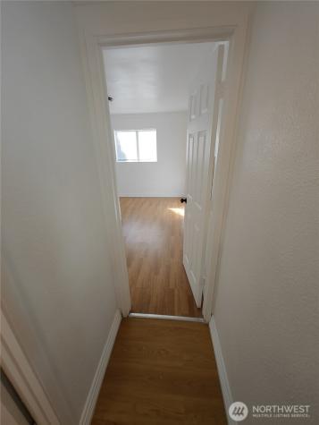 1720 Maple Lane Kent WA 98030