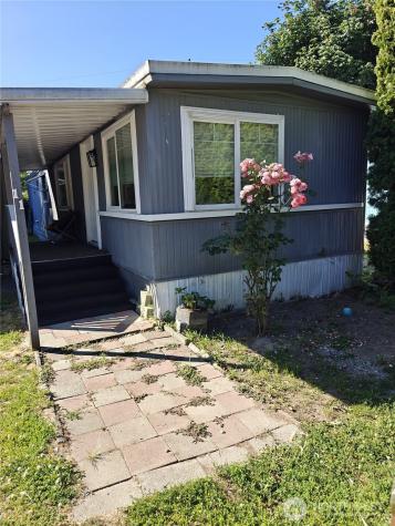 1720 Maple Lane Kent WA 98030