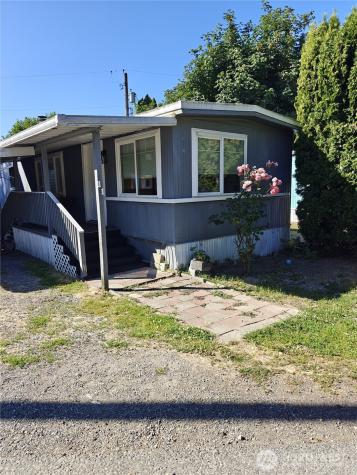 1720 Maple Lane Kent WA 98030