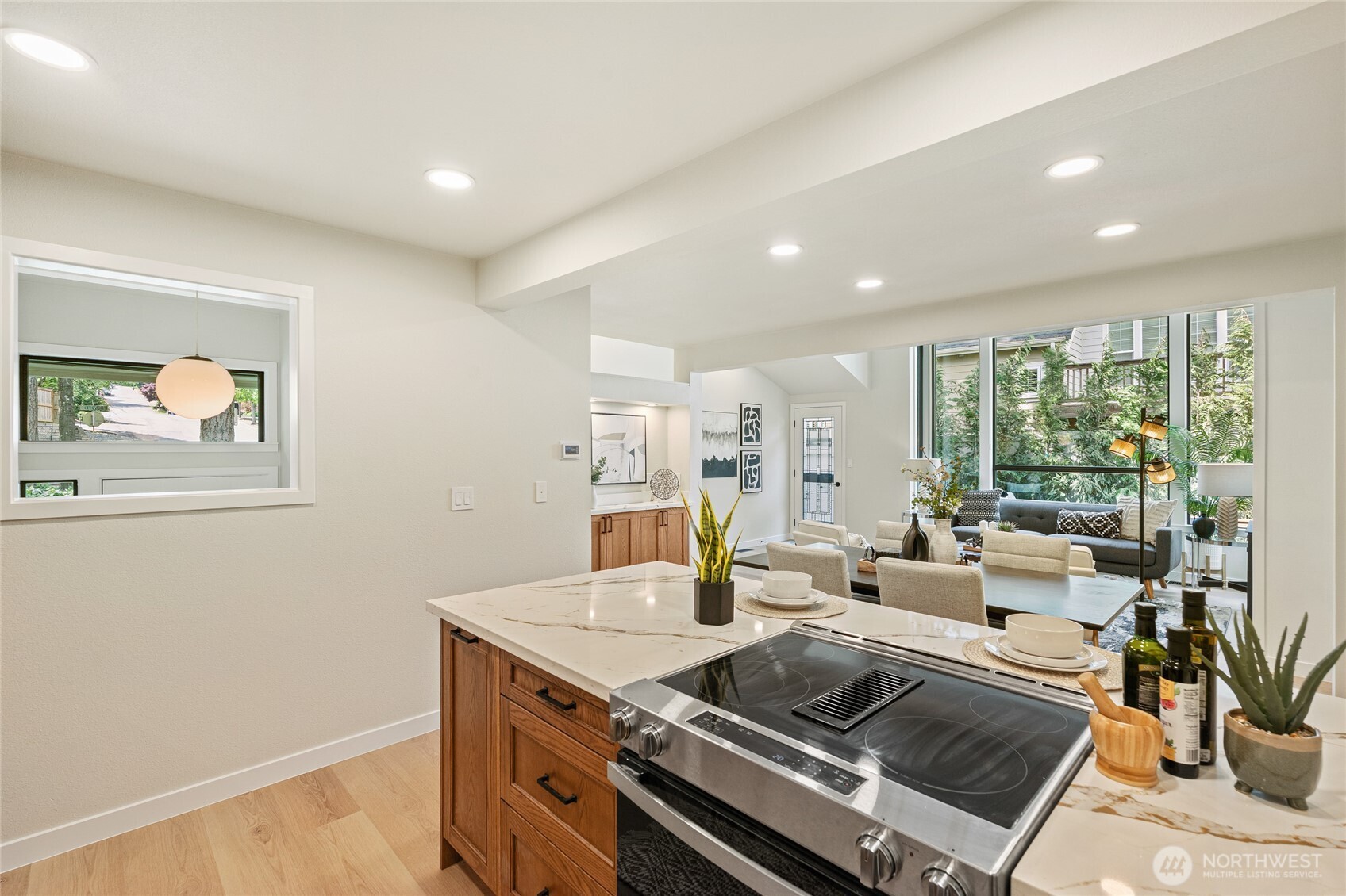 1400 Bellevue Way SE Bellevue WA 98004