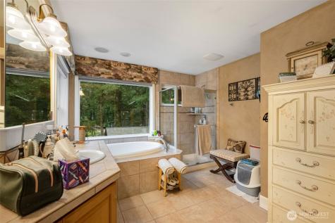 27565 265th Court SE Ravensdale WA 98051