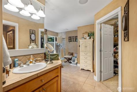 27565 265th Court SE Ravensdale WA 98051
