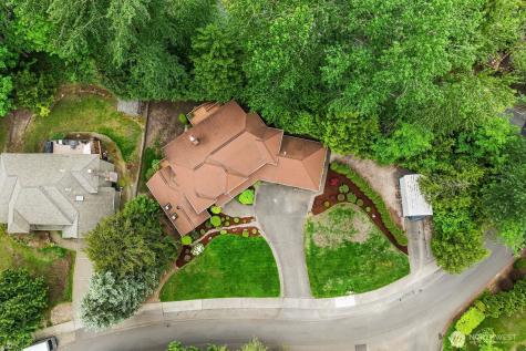 275 Mt Quay Drive NW Issaquah WA 98027