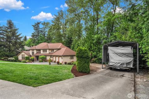 275 Mt Quay Drive NW Issaquah WA 98027