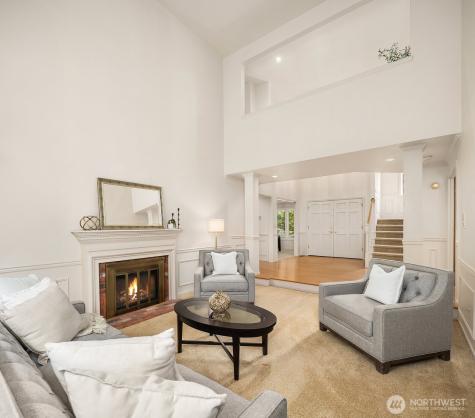 275 Mt Quay Drive NW Issaquah WA 98027
