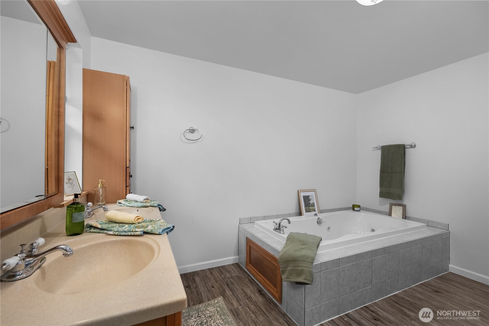 5534 Steamboat Island Road Olympia WA 98502