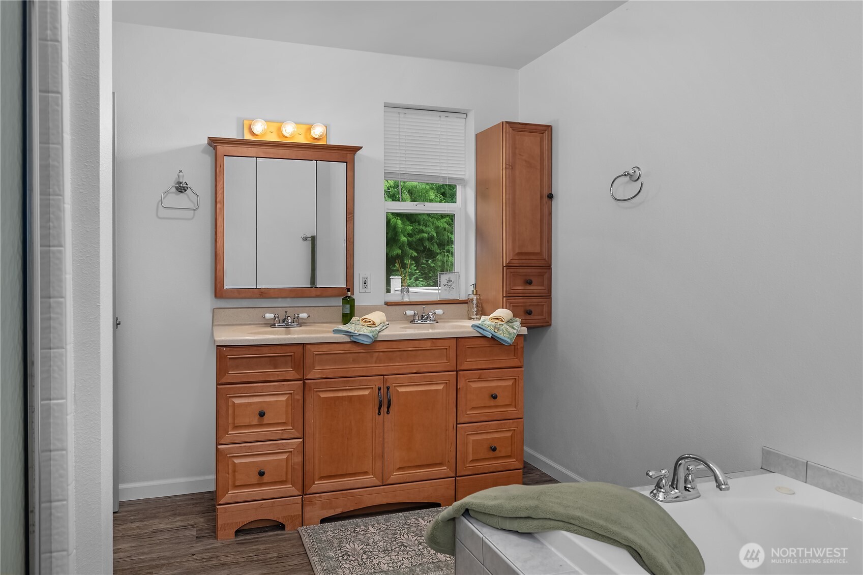 5534 Steamboat Island Road Olympia WA 98502