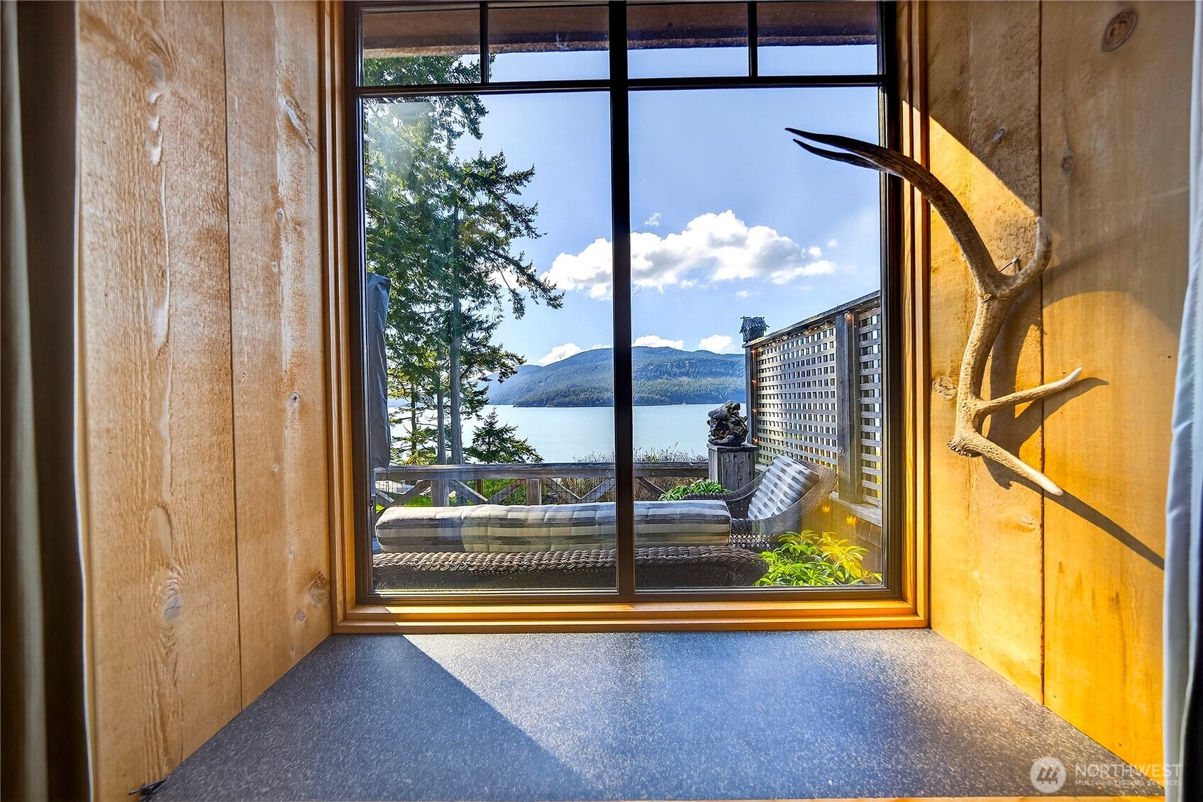 5132 West Shore Road Anacortes WA 98221
