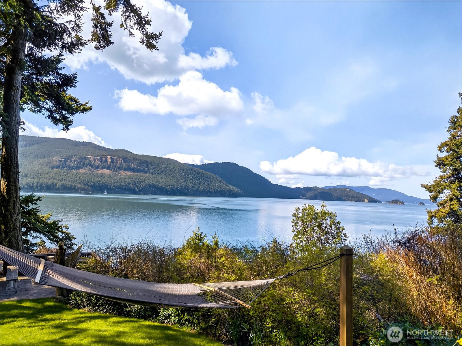 5132 West Shore Road Anacortes WA 98221