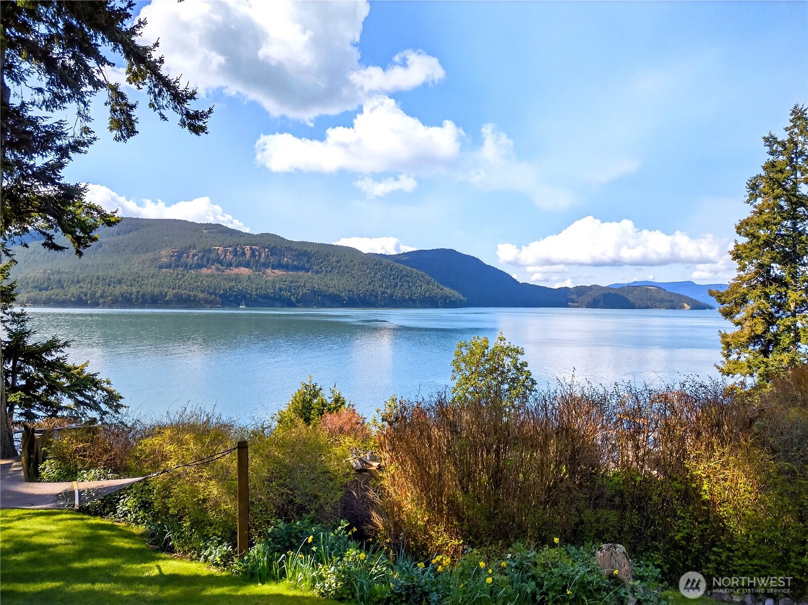 5132 West Shore Road Anacortes WA 98221
