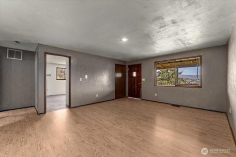 1531 Millerdale Avenue Wenatchee WA 98801