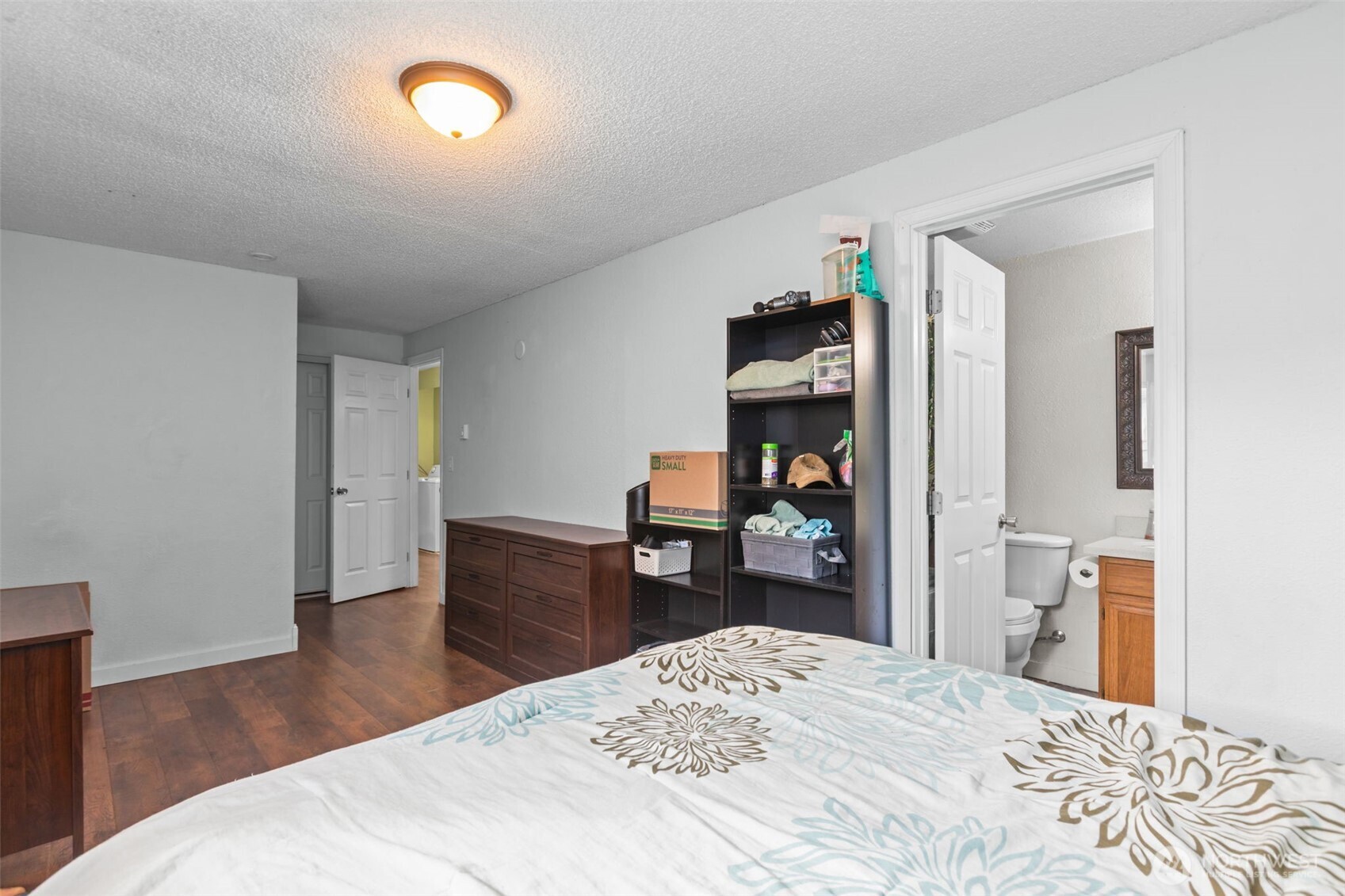 1711 4th Avenue NW Puyallup WA 98371