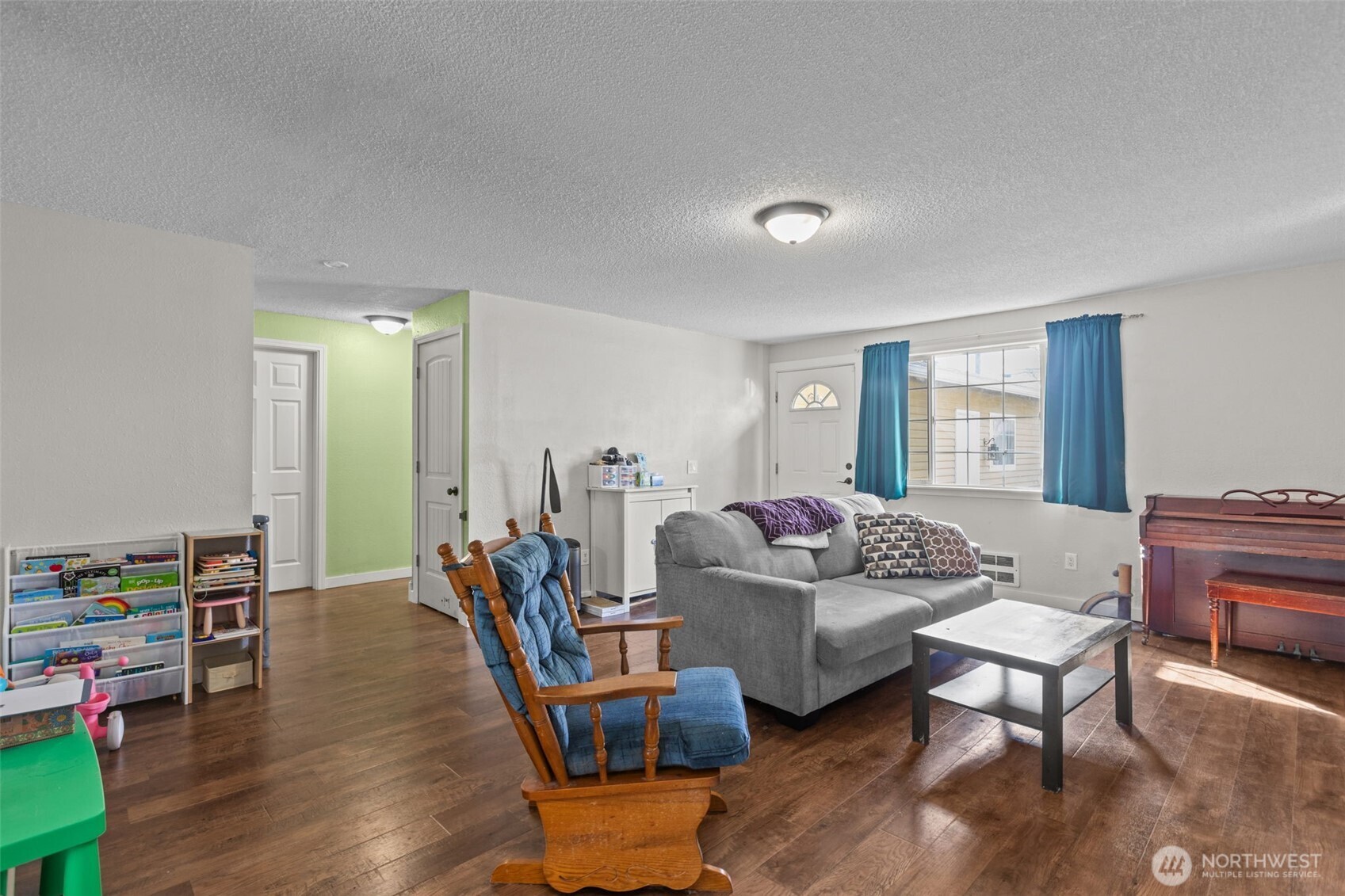 1711 4th Avenue NW Puyallup WA 98371