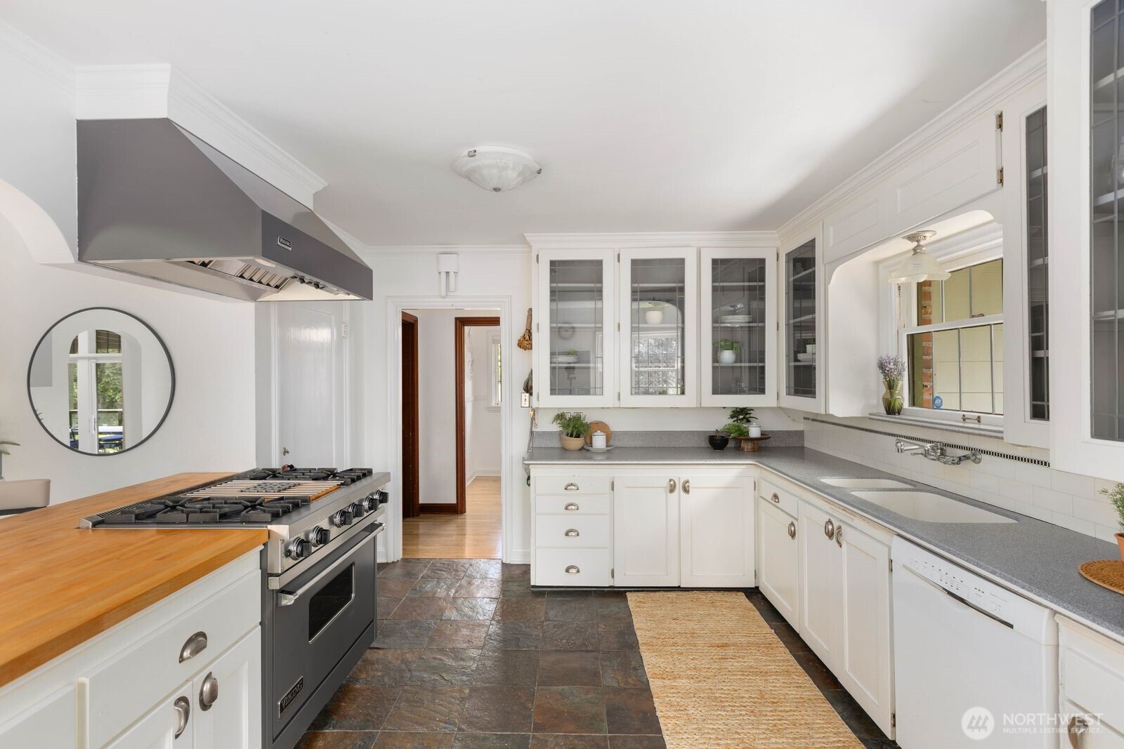 1720 Knox Avenue Bellingham WA 98225