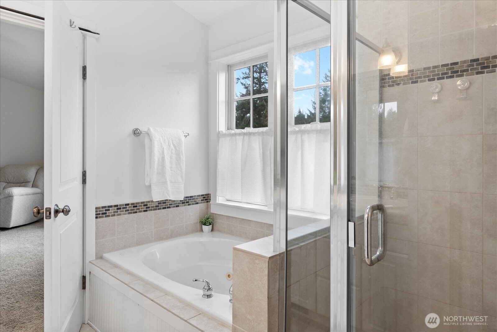 1159 Secret Place Greenbank WA 98253