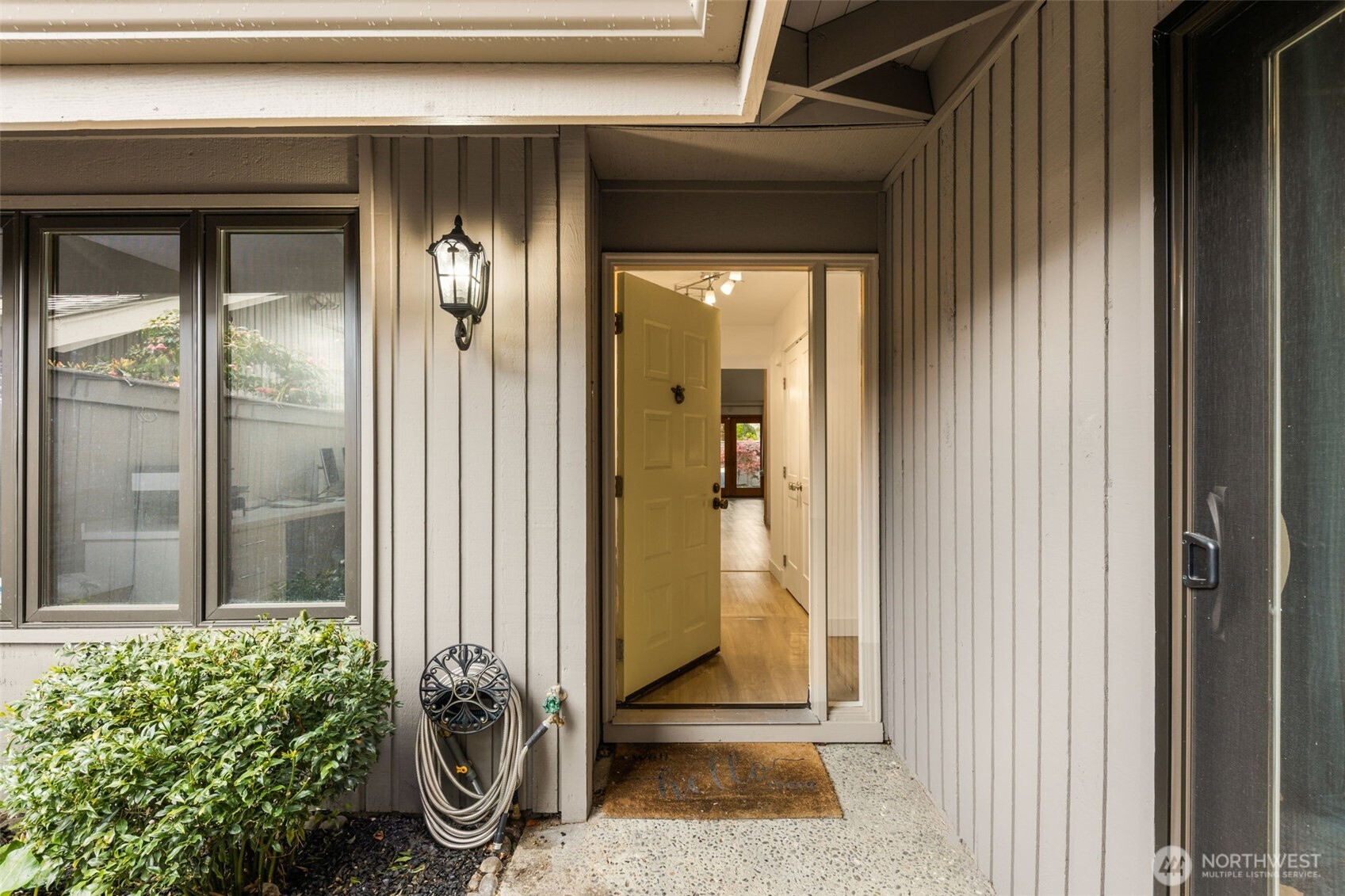 14226 NE 2nd Place Bellevue WA 98007