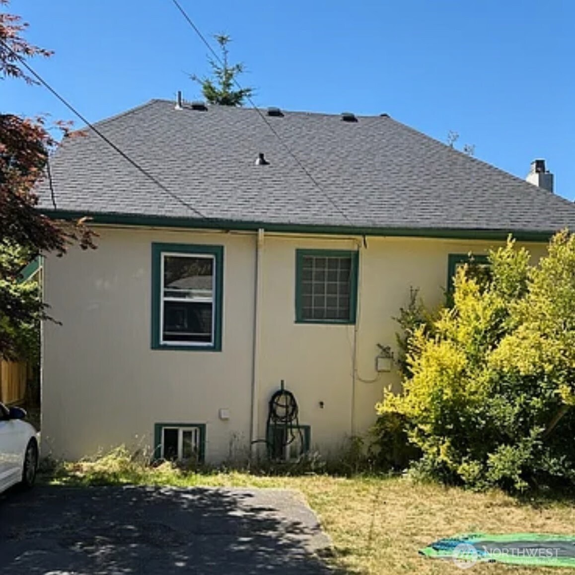 7818 NE Lake City Way NE Seattle WA 98115