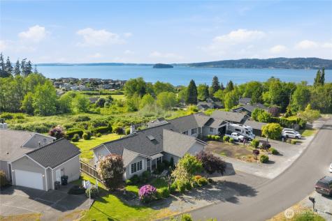 752 Sandstone Lane Camano Island WA 98282