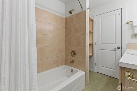6123 NE 185th Street Kenmore WA 98028
