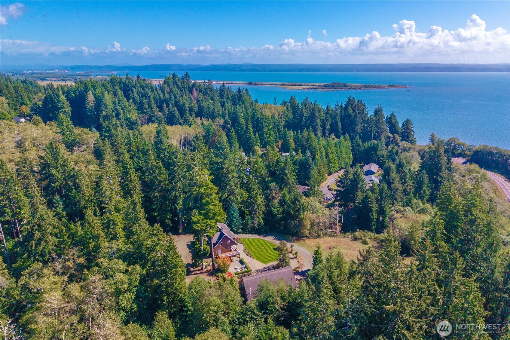 24 Broadway Hill Road Hoquiam WA 98550