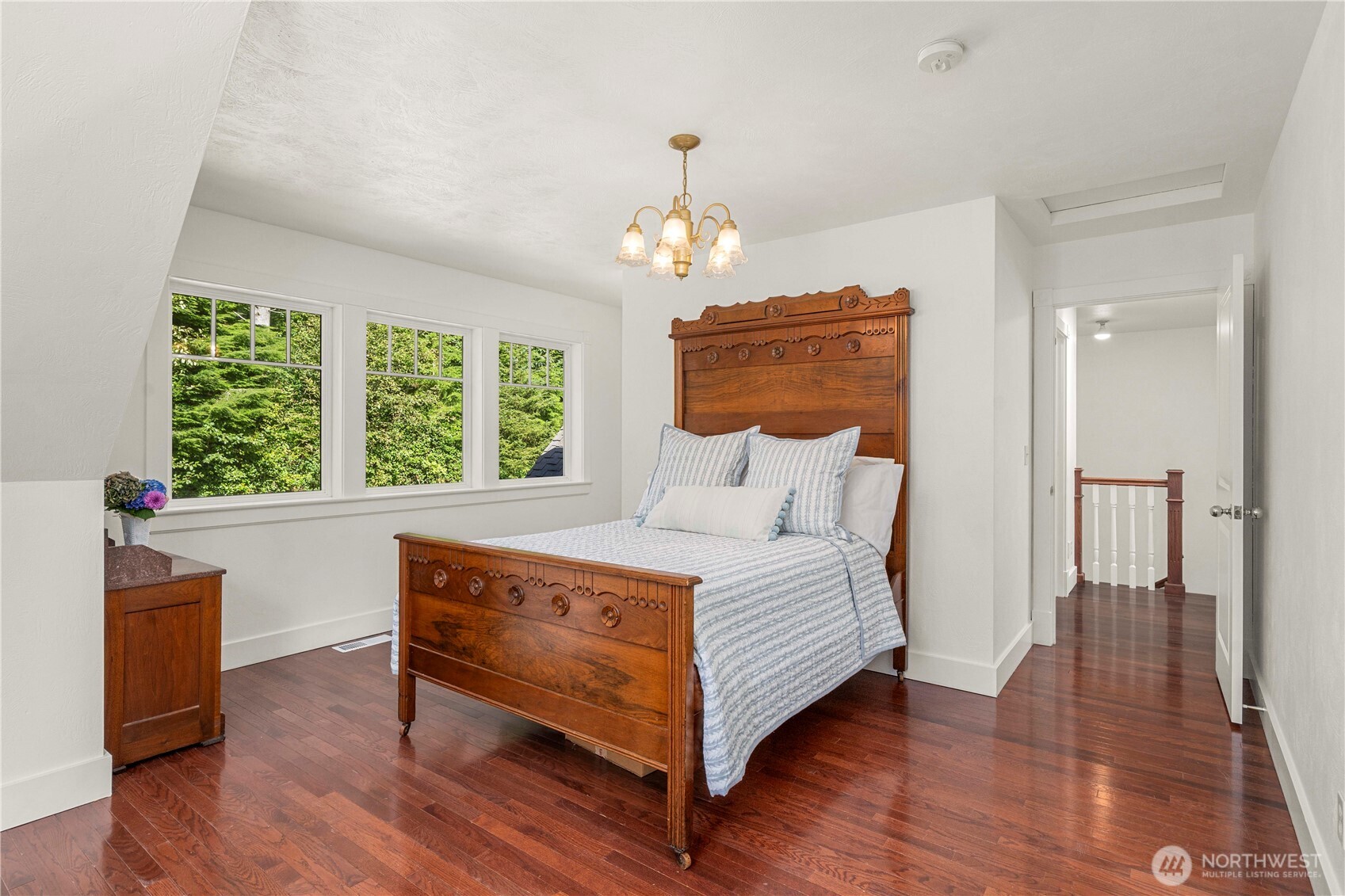 24 Broadway Hill Road Hoquiam WA 98550