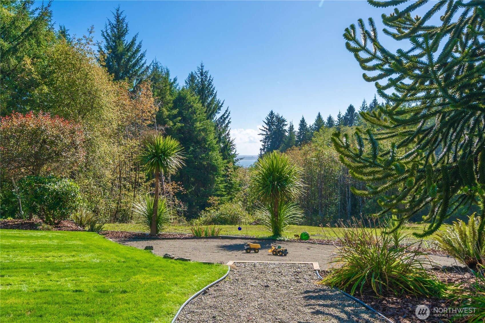 24 Broadway Hill Road Hoquiam WA 98550