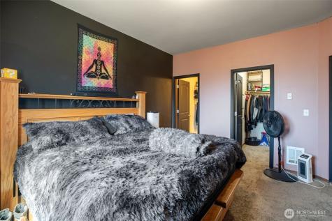 7042 E J Street Tacoma WA 98404